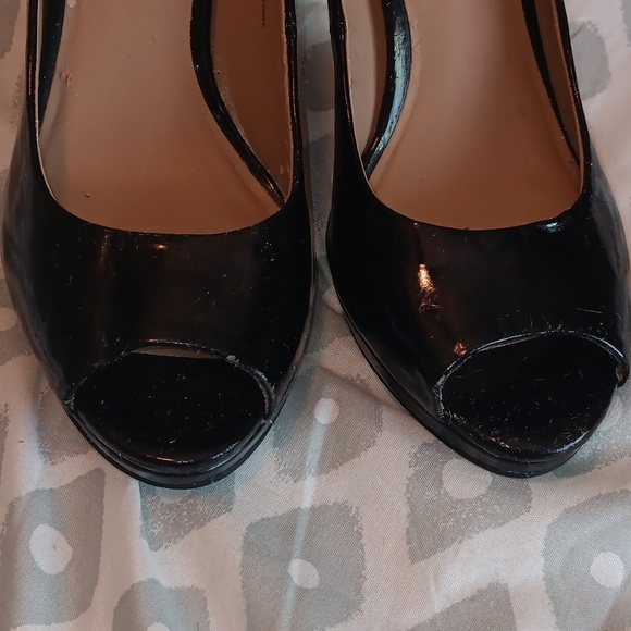 Merona Women's 7.5 Black Patent Leather Peep-Toe Heels 3" Heel - Picture 2 of 12